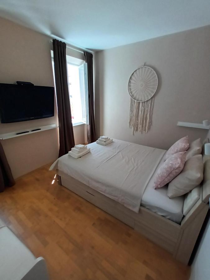 Family Sea Fun Apartment Koper Extérieur photo